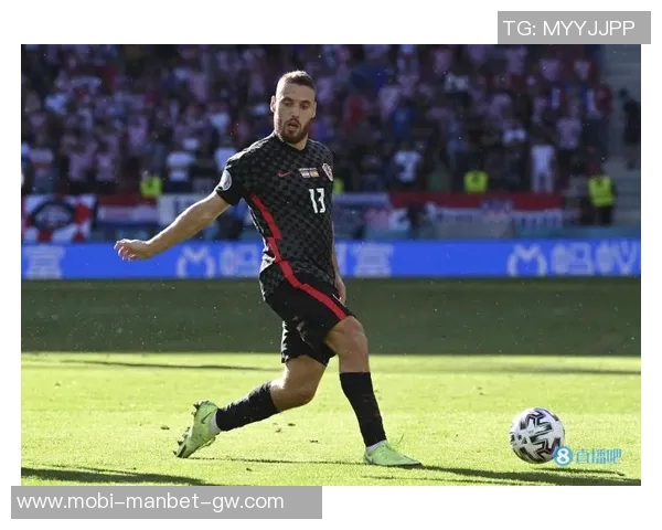 西汉姆瞄准罗马前锋多夫比克计划替代转会米兰的菲尔克鲁格